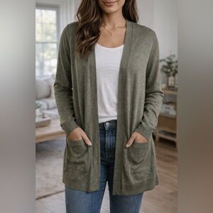 Heather Olive Long Sleeve Cardigan | Everyday Wear Classic Wardrobe NWT M #2546